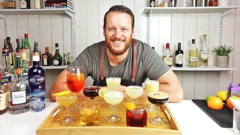 10 EASY COCKTAILS IN 10 MINUTES